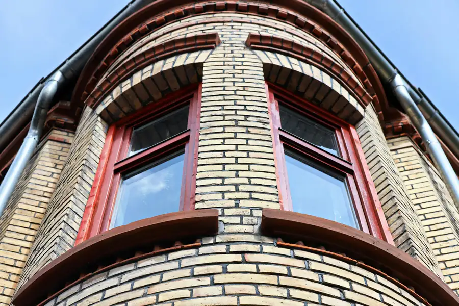 Windows contractor working in Arlington, TX
